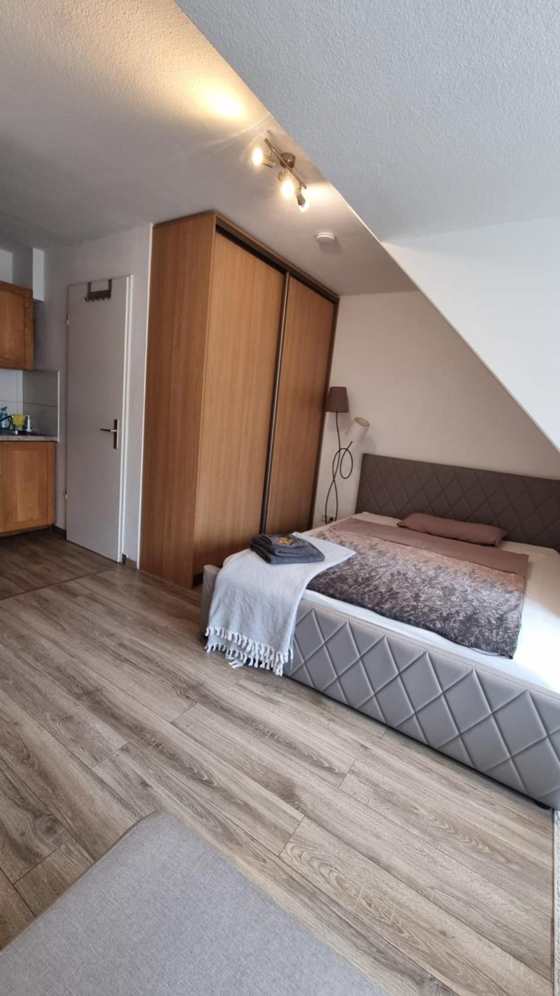 Ferienwohnung "Elsnerstrasse" Nuremberga Exterior foto